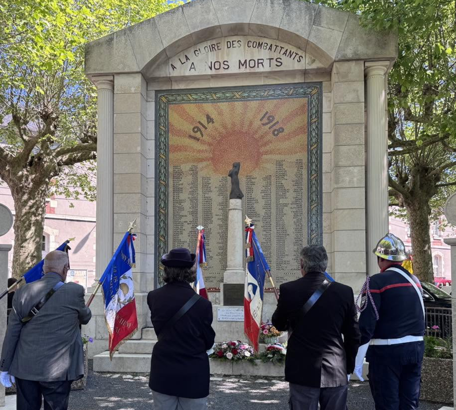 COMMÉMORATION DU 8 MAI A BRIARE