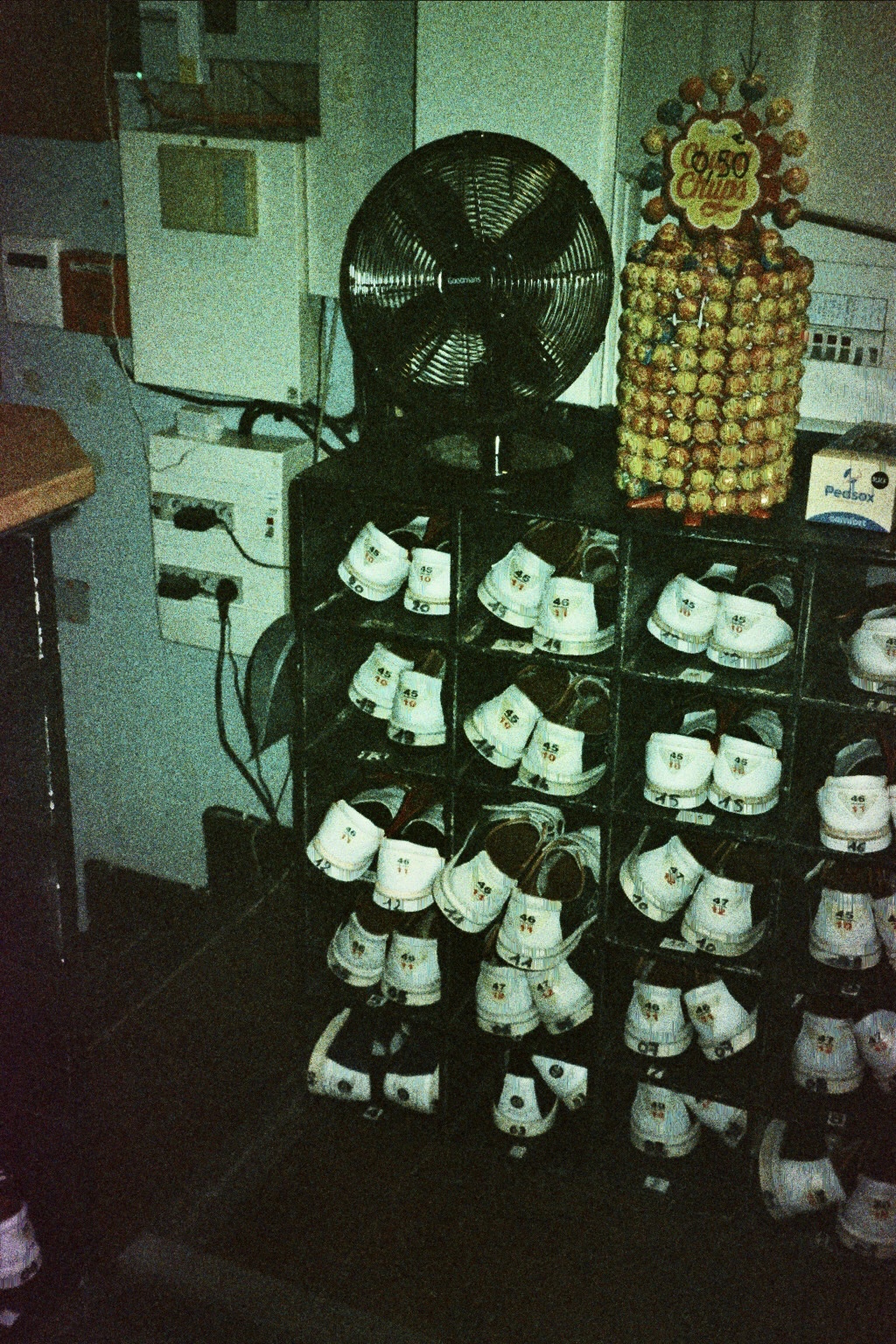 0100