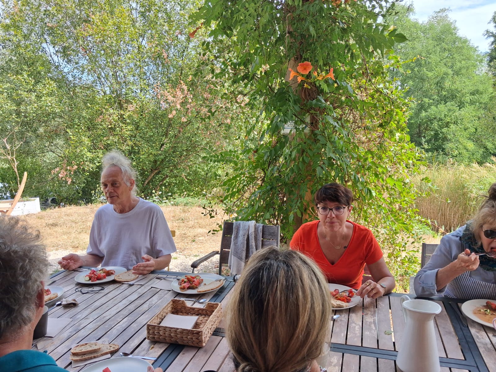 Groupe a table