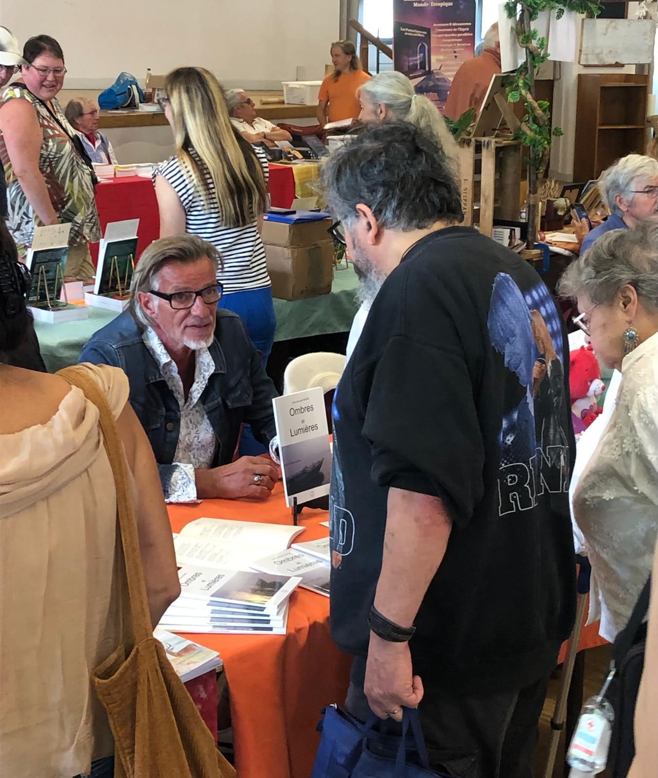 Salon du livre de Quarré-les-Tombes dans l'Yonne
