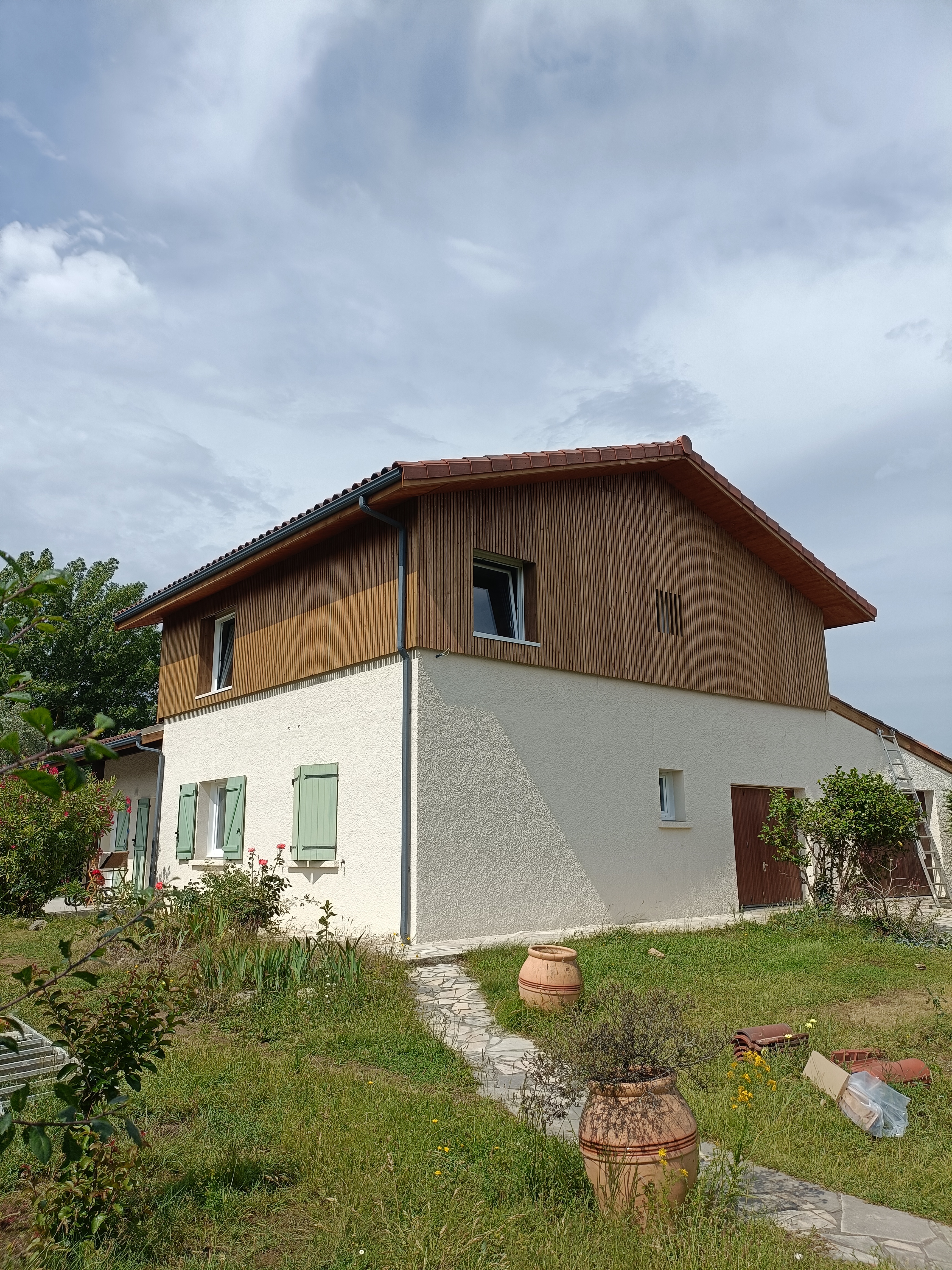 Surelevation bardage bois ossature bois haute garonne