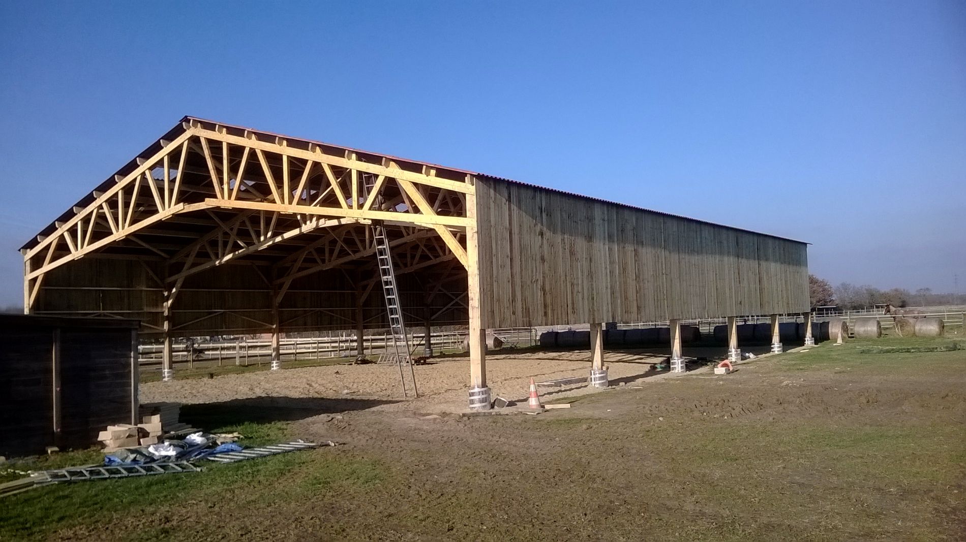 Charpente traditionnelle hangar agricole tarn et garonne