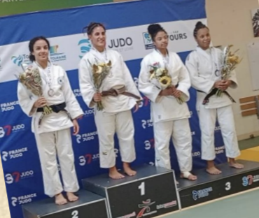 Nesrine fait 2e au Tournoi national de Tours 