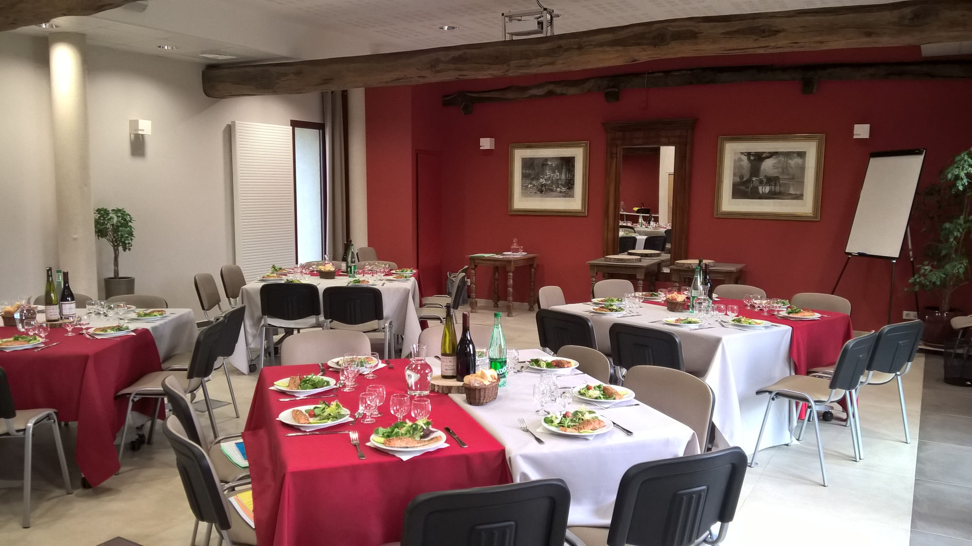 Salle repas seminaire 40pers la croisee des possibles sud oise