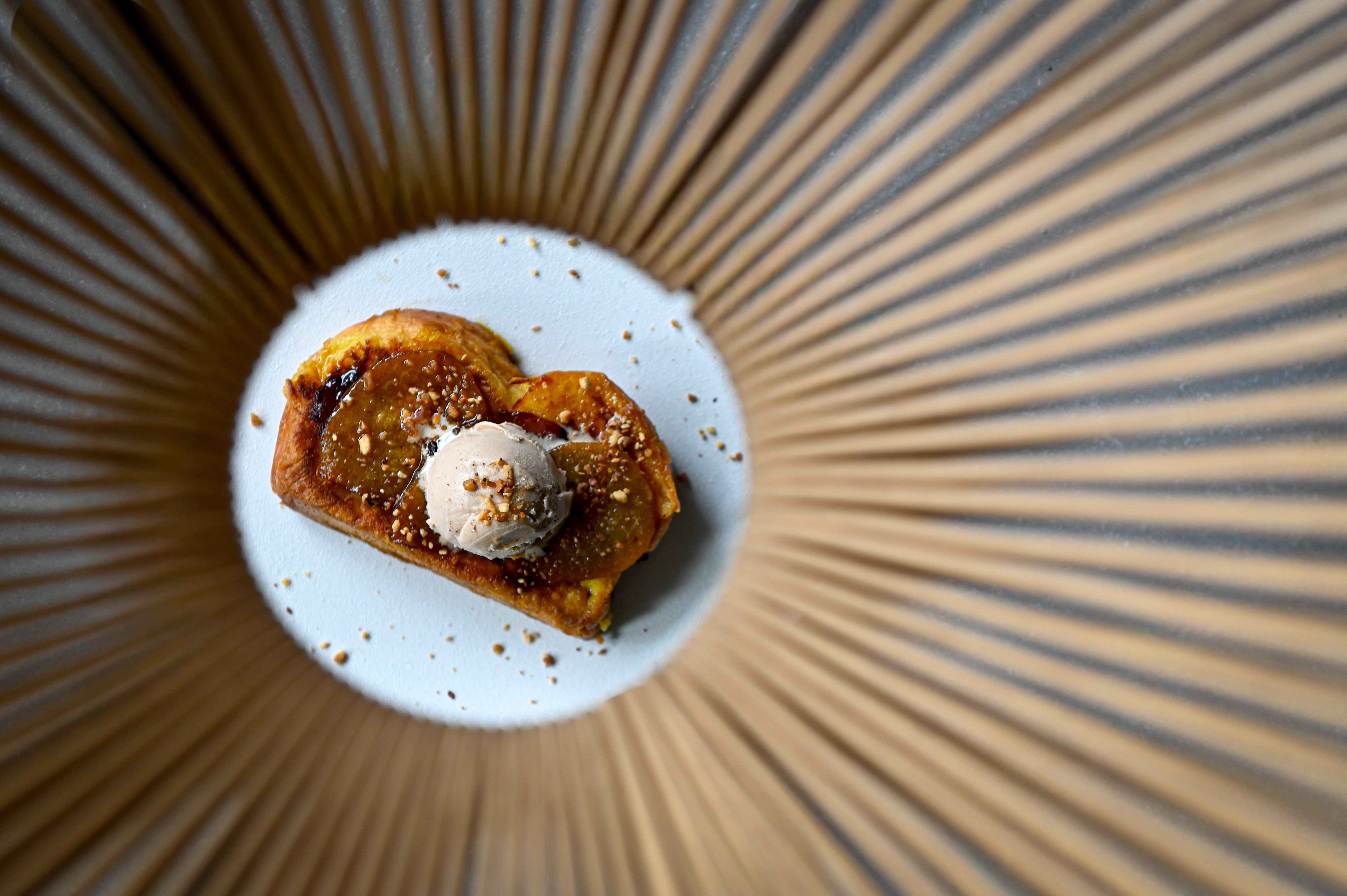 Pain perdu aux poires caramélisées