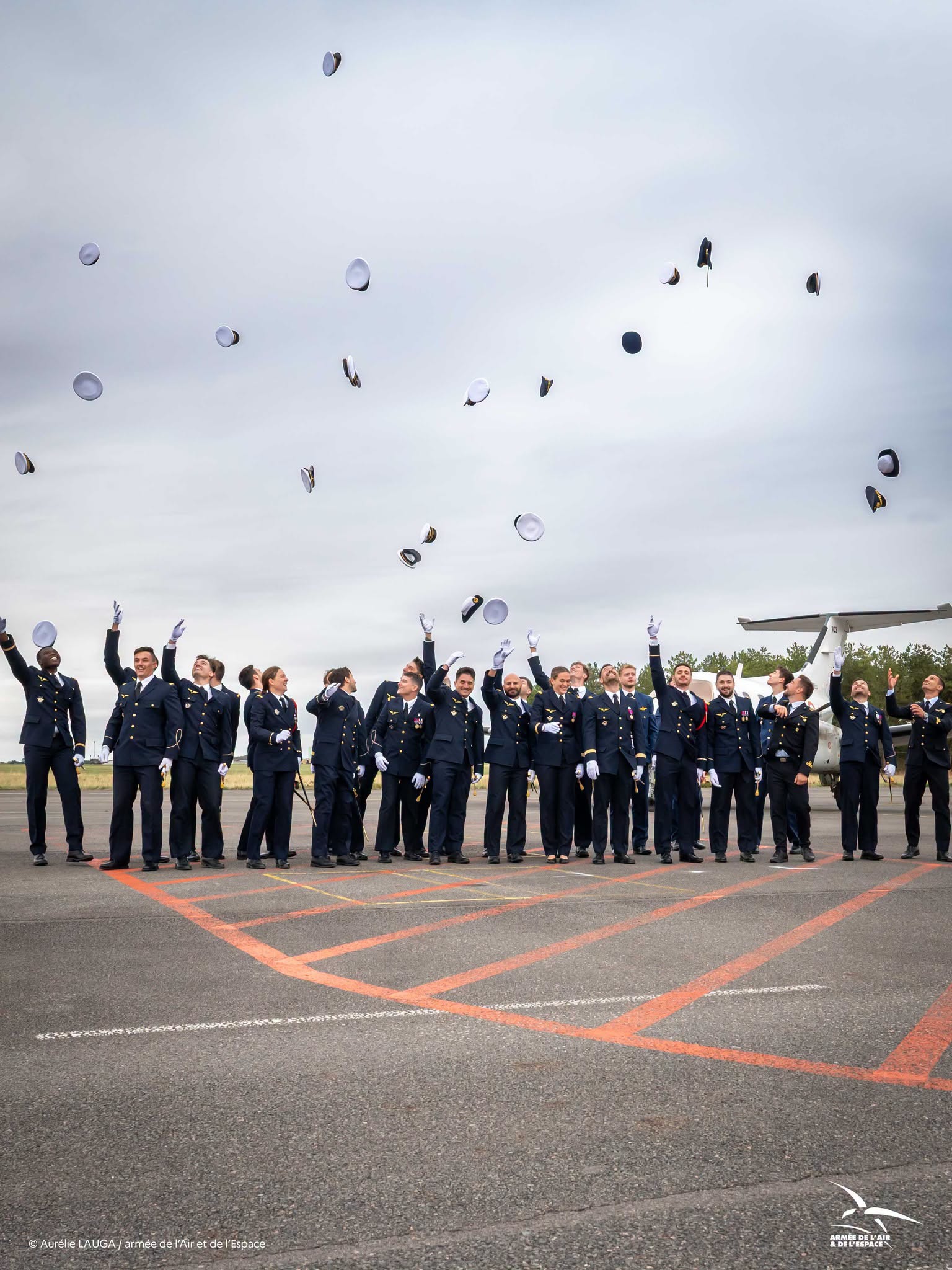 Des étoiles plein les yeux (et des ailes sur l'uniforme !) pour la Classe Défense