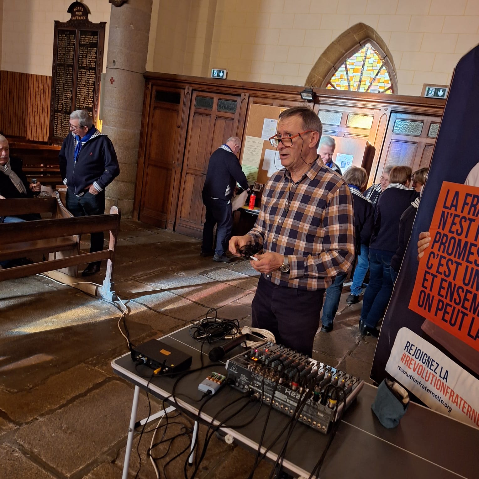 Whatsapp image 2025 12 14 at 19 43 23