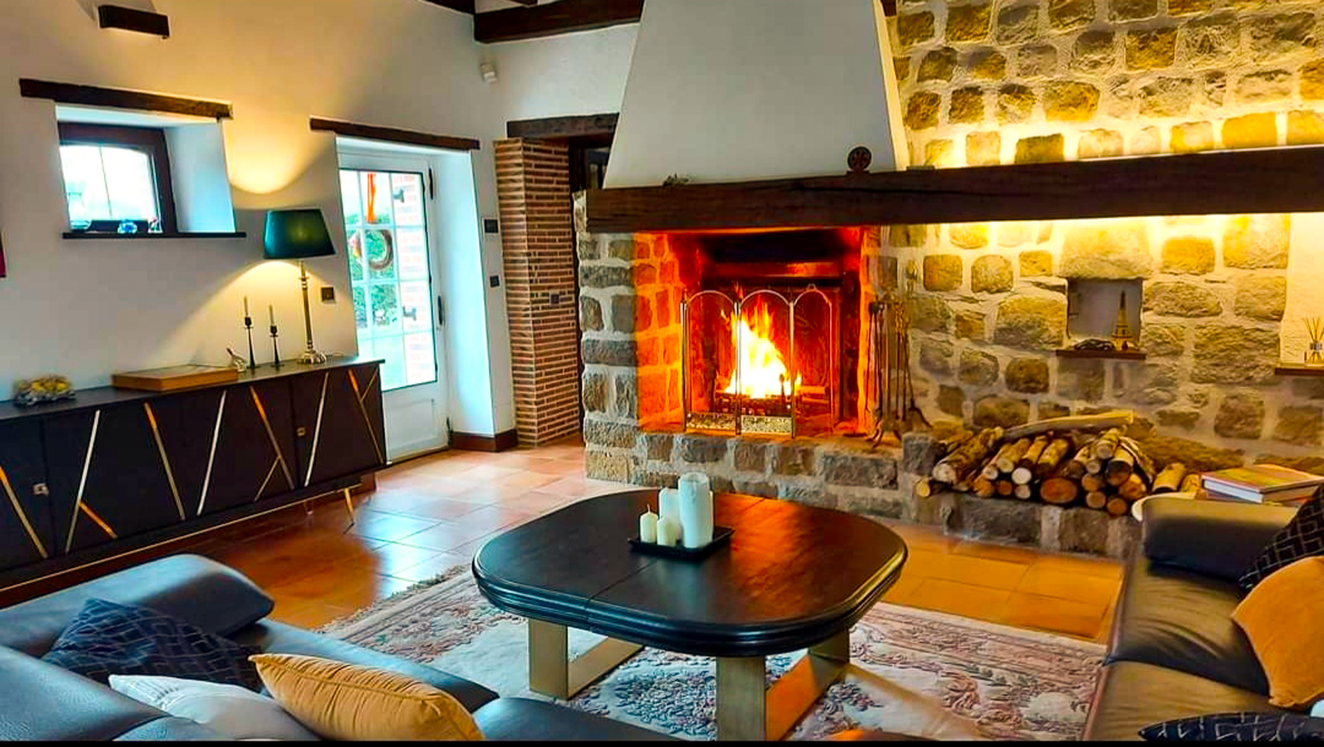 Au coin du feu les 3 roses