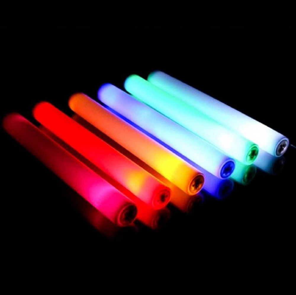Baton lumineux led mousse tap tap flambeaux bleu rouge vert rose blanc copie