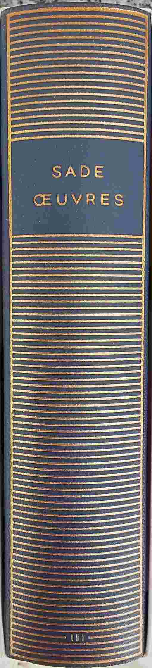 Volume 449 de D. A. F. de Sade  dans la Bibliothèque de la Pléiade.