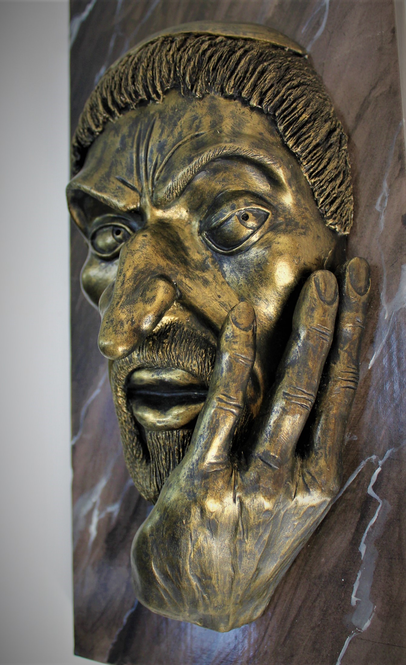 Paolo masque argile cuite et peinte 20x43 2017 2