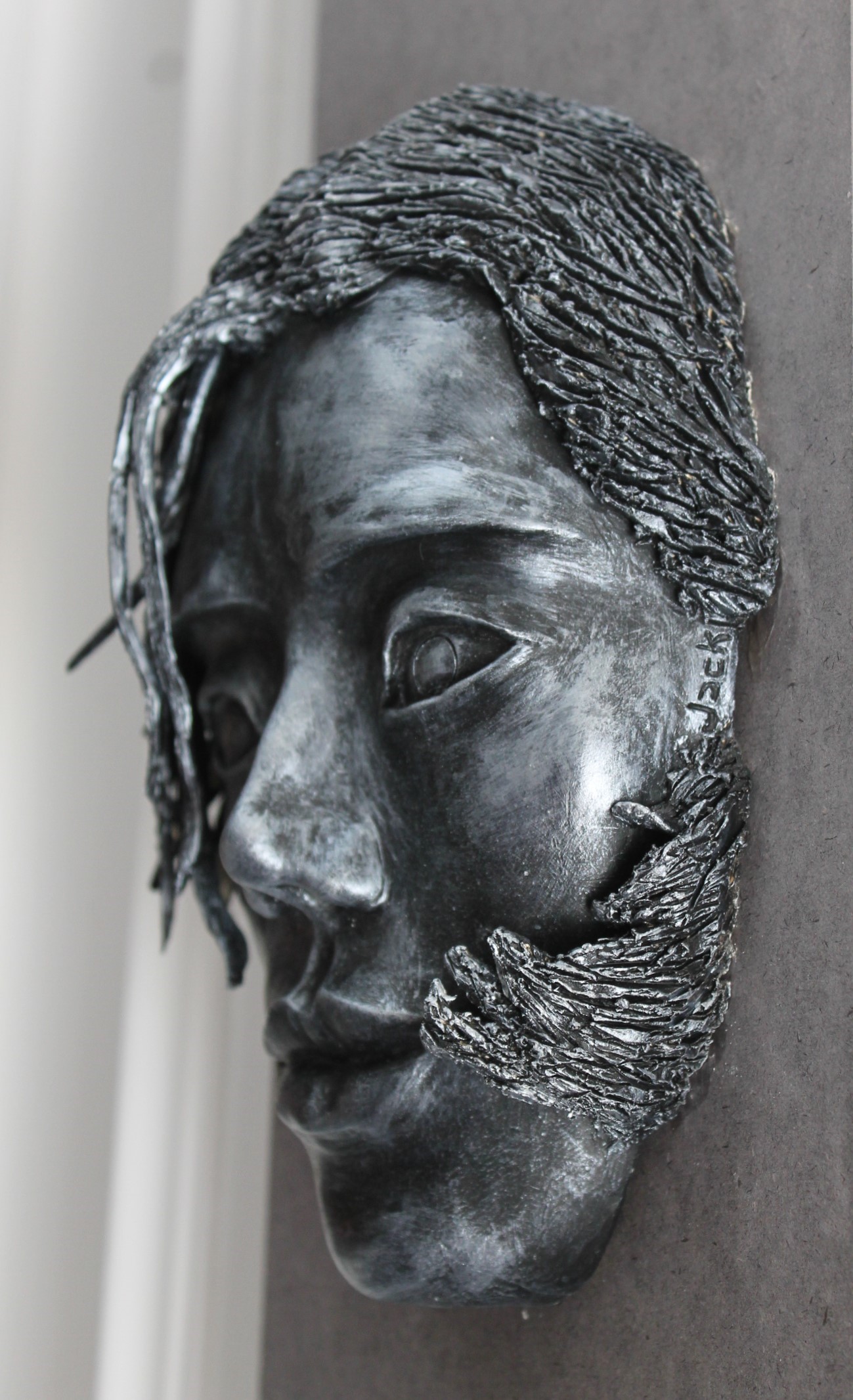 Vica masque argile cuite et peinte 20x43 2017 2