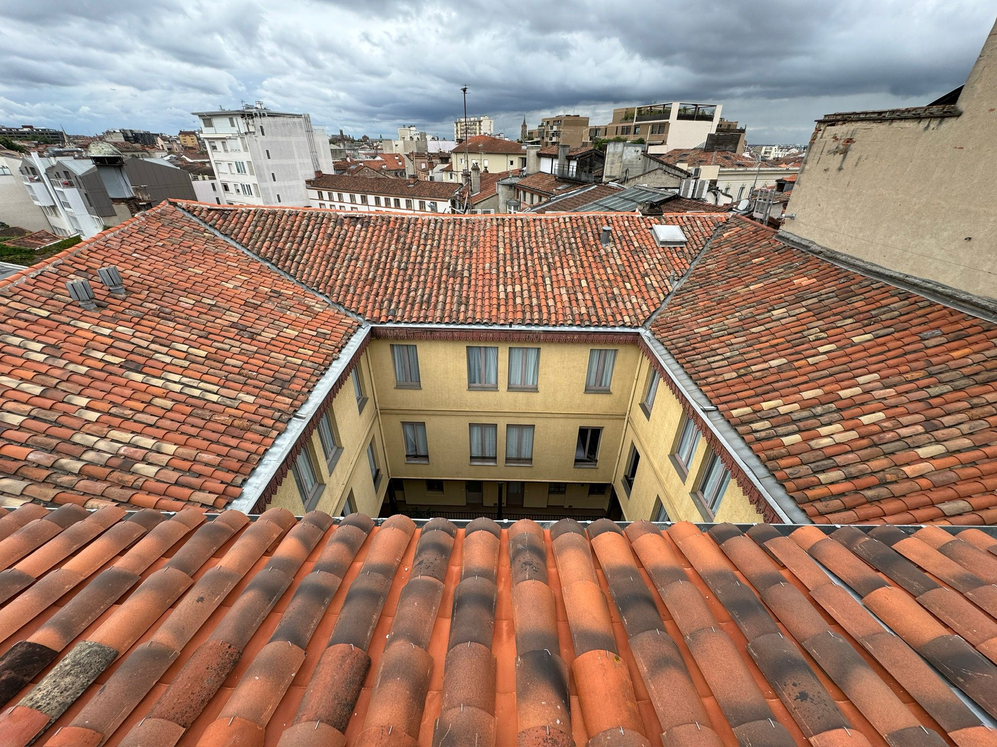 Terminus couverture charpente zinguerie toulouse