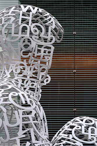 Artiste:
JAUME PLENSA