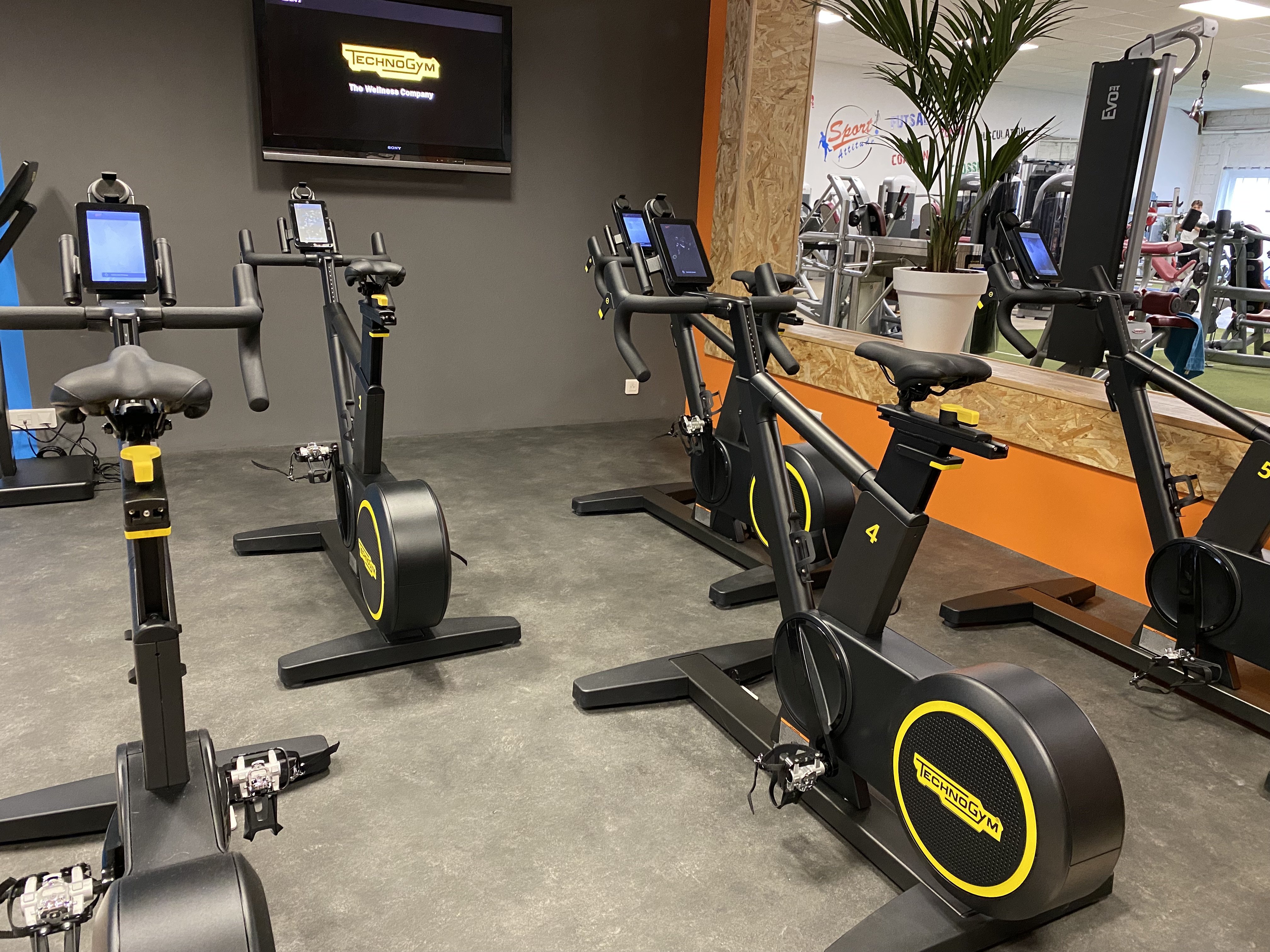 aurillac, fitness, sport-attitude, sportattitude, sport aurillac, fitness aurillac, remise en forme aurillac, Crossfit, Crossfit Aurillac, pilate, pilate aurillac, yoga, yoga,basic, pass basic aurillac, Salle de sport, sport aurillac, salle aurillac, salle pas cher, pass basic, basic, fitness, forme, remise en forme, sport sante, Sport sante, sport santé, Skillathletic, crosstraining, skillbike, skillathletic, Cross training, Aurillac