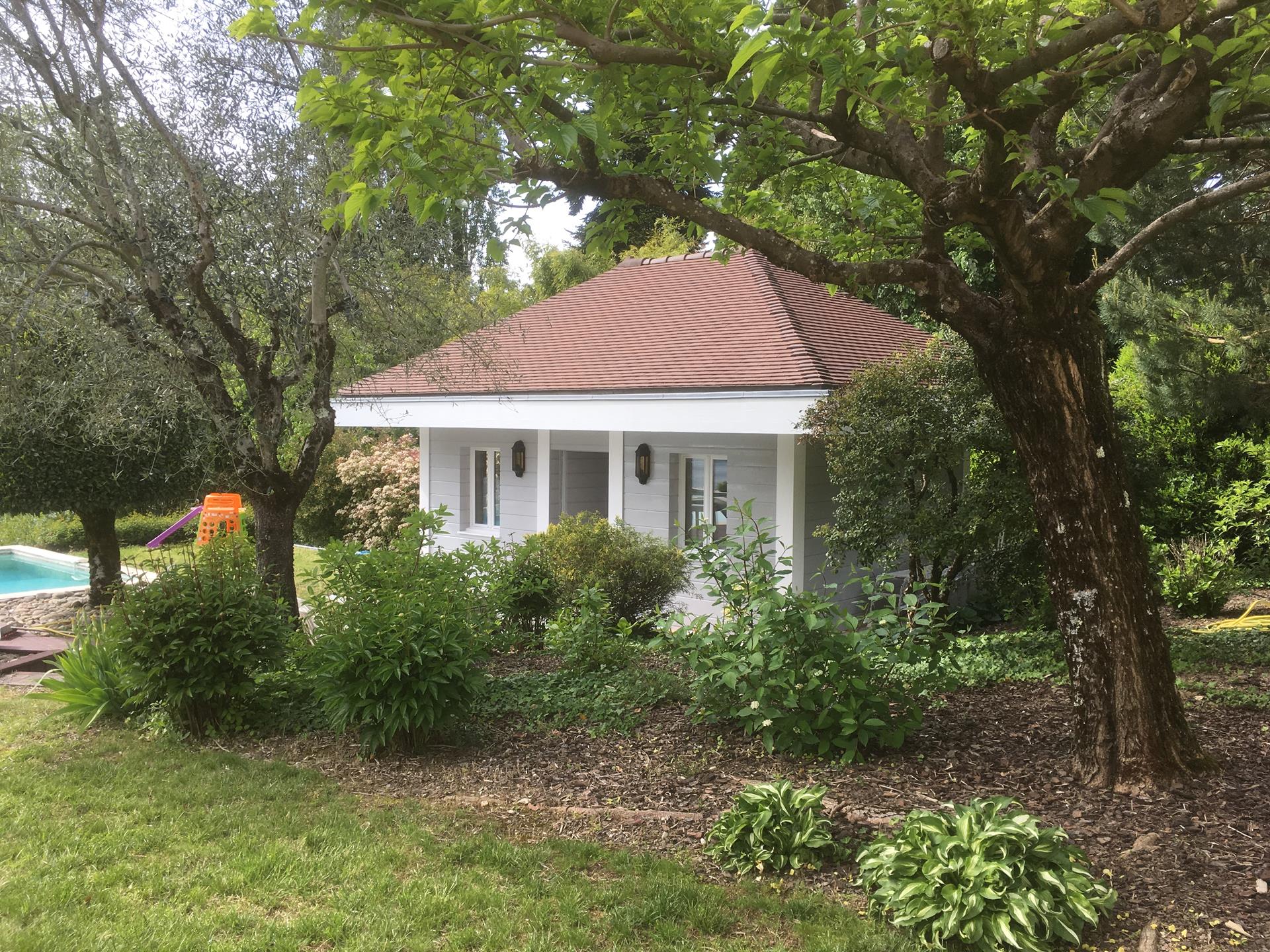 1920 1440 petite maison carre copy 