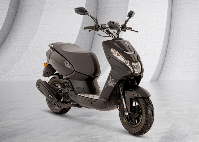 Streetzone mad black 700x500
