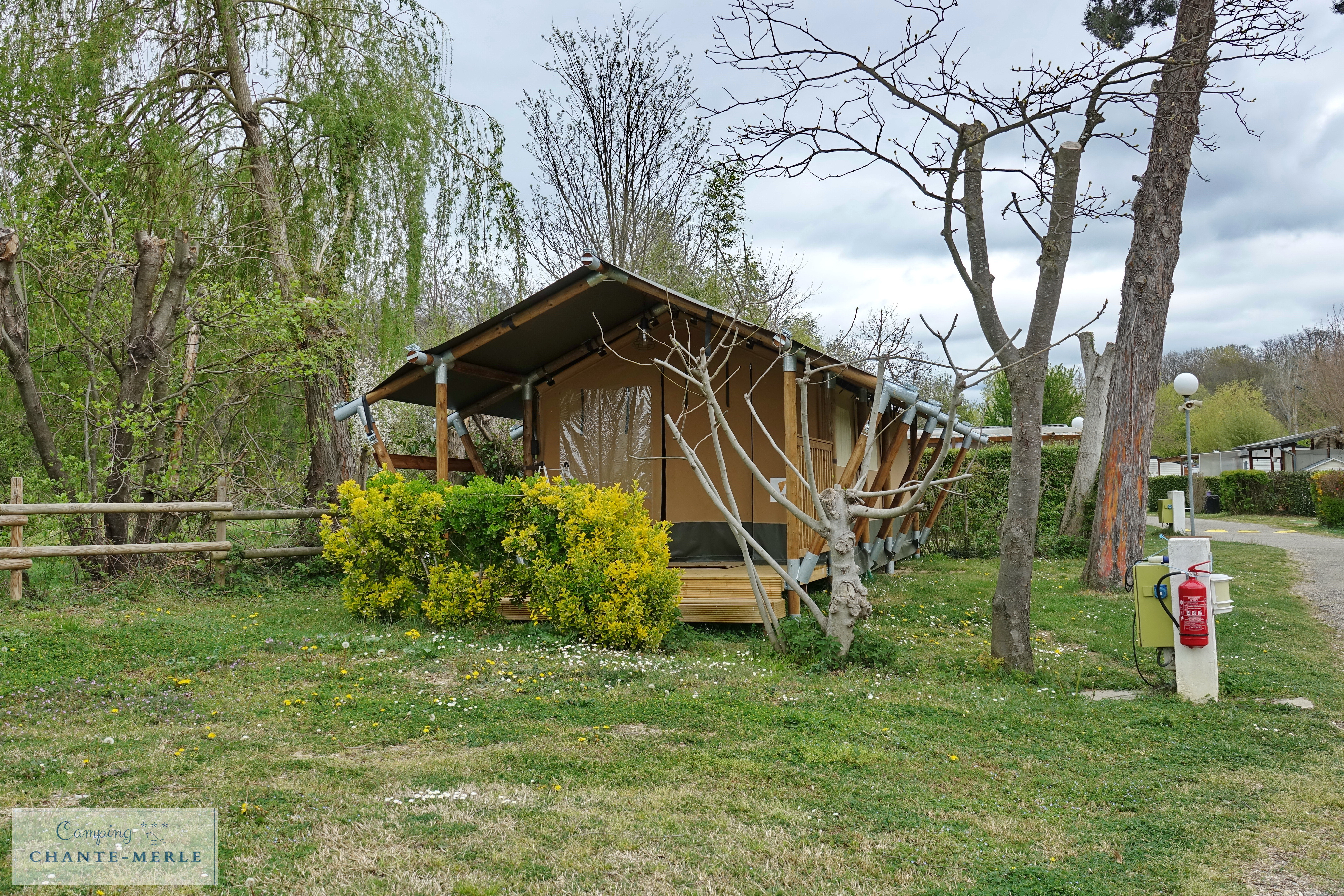 Camping cahnte merle 7 bis