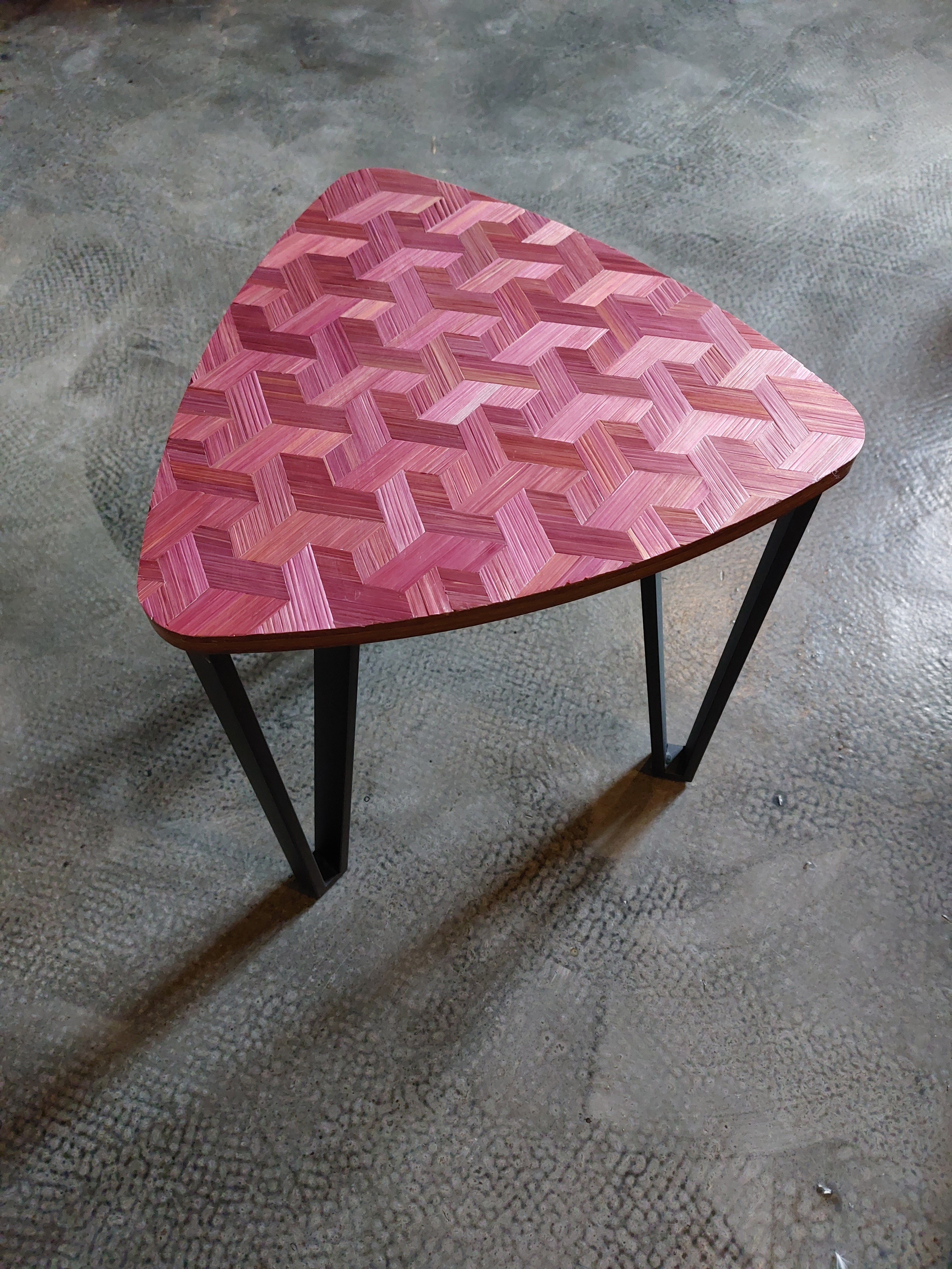 24 berry bout de canape 35x35 cm