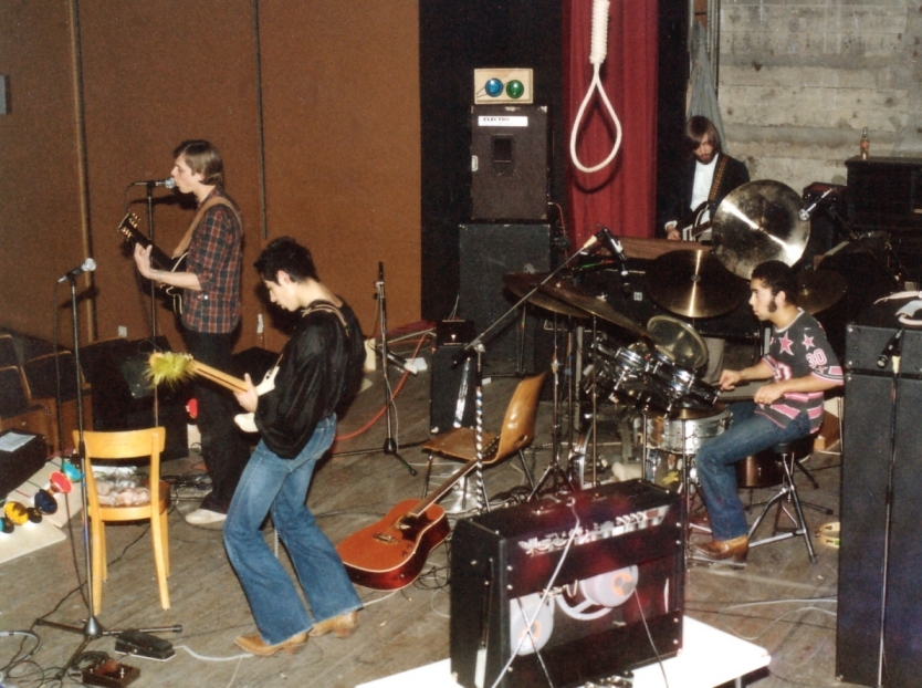 24 maison jeunes