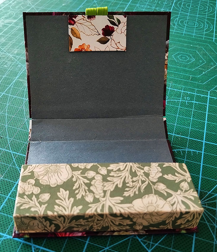2025 06 porte carte violet roses 3 