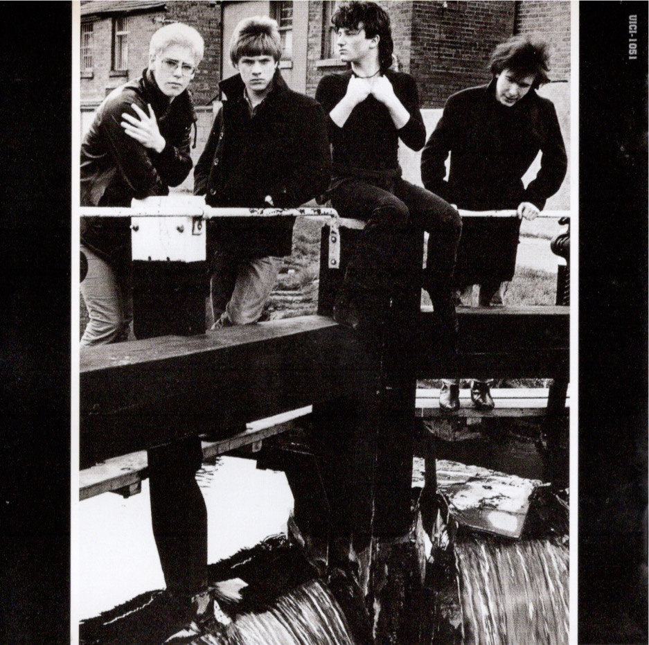 U2 18 ja iuici 1051 insert 