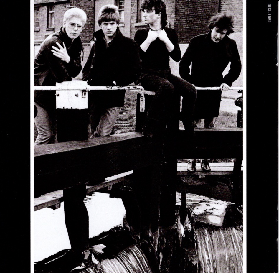 U2 18 singles ja uicy 79047 insert 