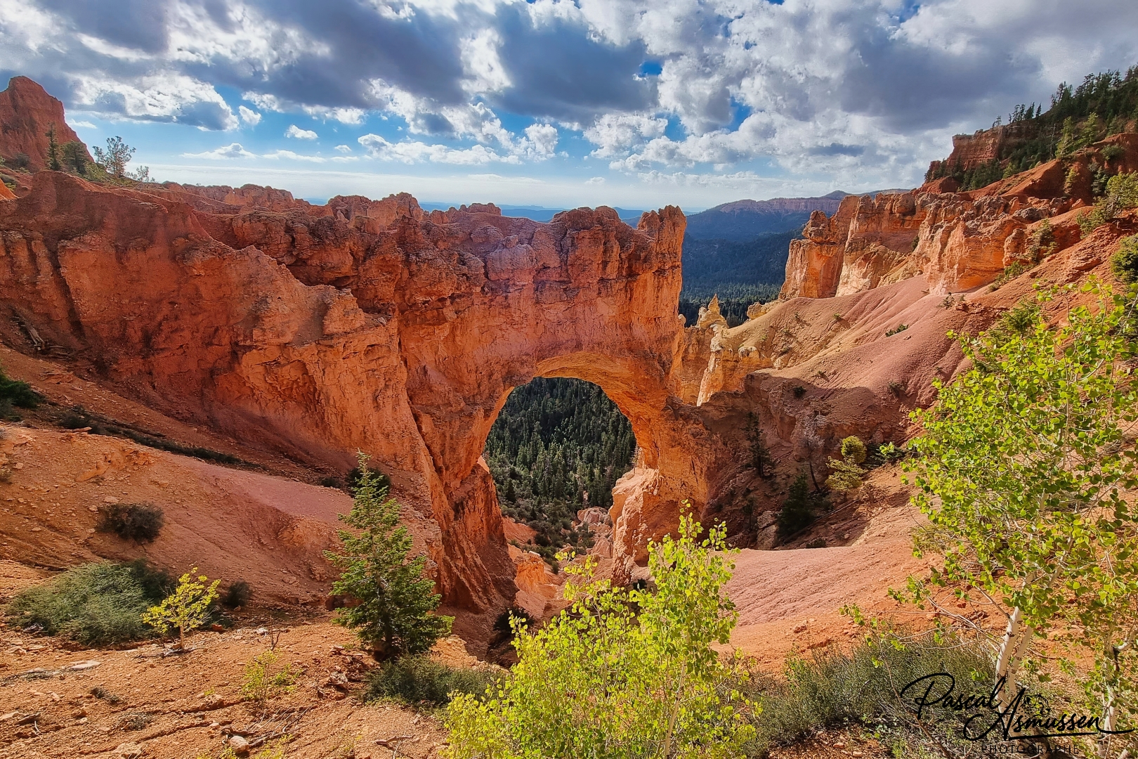 Natural bridge bryce canyon grande 