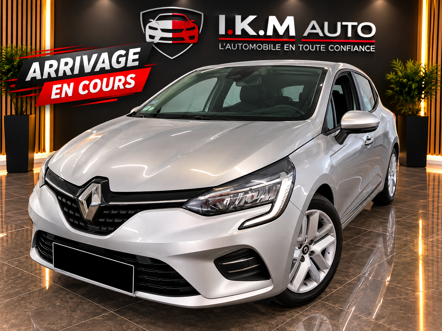 Renault argente dans un showroom e le gant