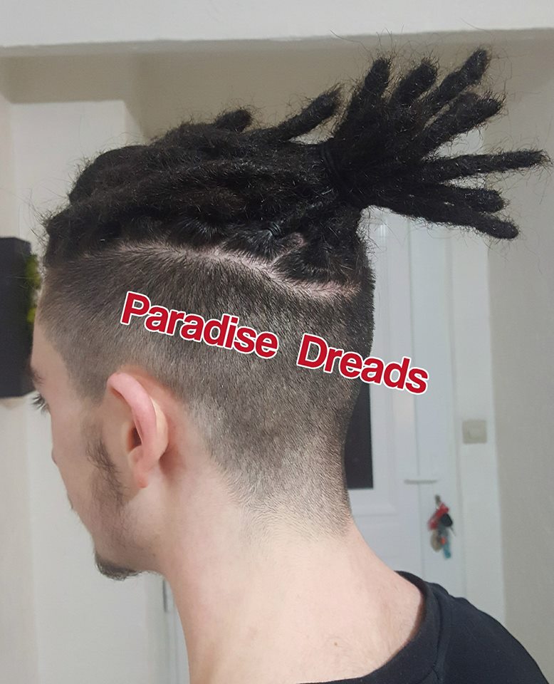 Dessus tete dreadlocks homme
