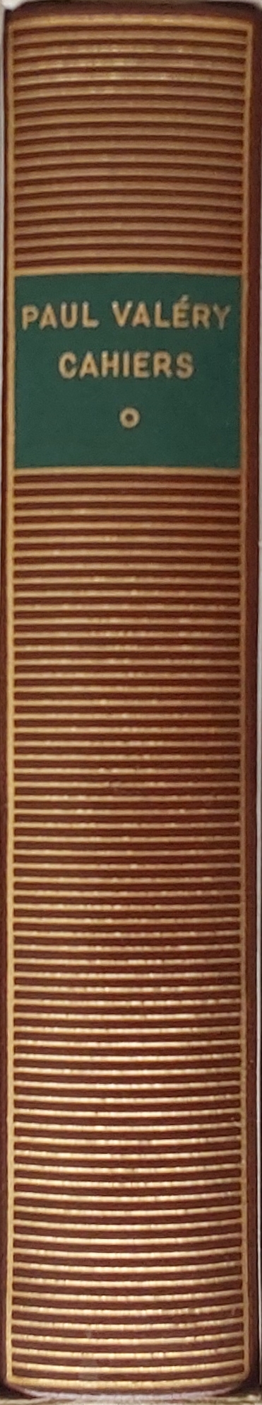 Volume 242 de Paul Valéry dans la Bibliothèque de la Pléiade.