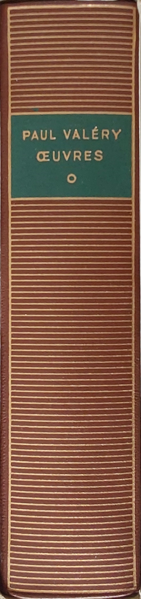 Volume 127 de Paul Valéry dans la Bibliothèque de la Pléiade.