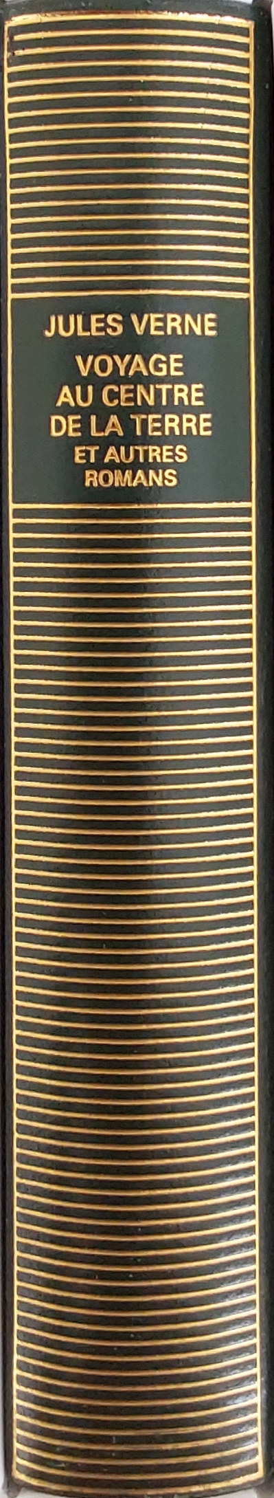 Volume 612 de Verne dans la Bibliothèque de la Pléiade.