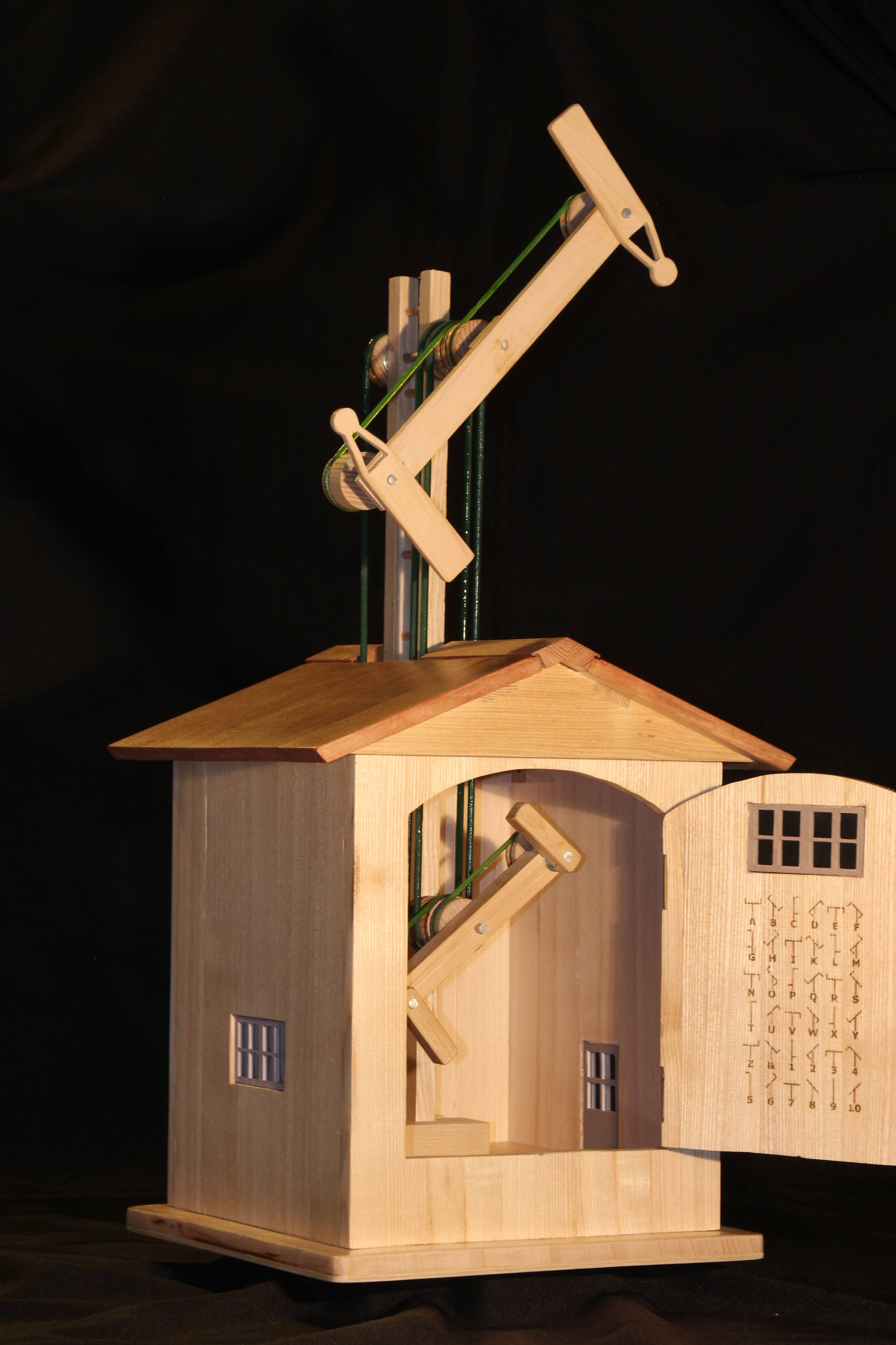 Maquette sur mesure de télégraphe de Chappe avec mécanisme et impression au laser