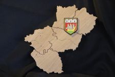 Carte des Pays de la Loire et écusson, cadeau pour la retraite d'un gendarme