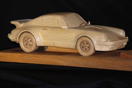 Maquette d'un porsche 911 turbo de collection. Cadeau original sur mesure pour un adorateur de porsche 911