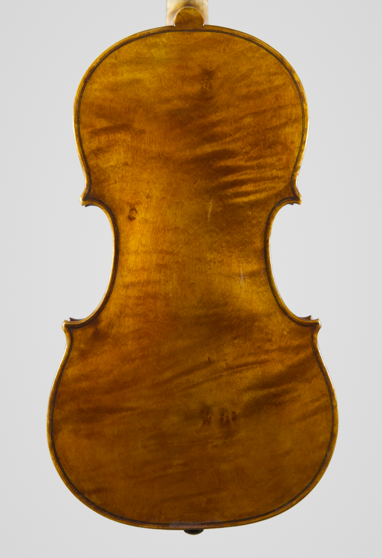 Amandine hervouet lutherie violon guarneri 2024 2 fond