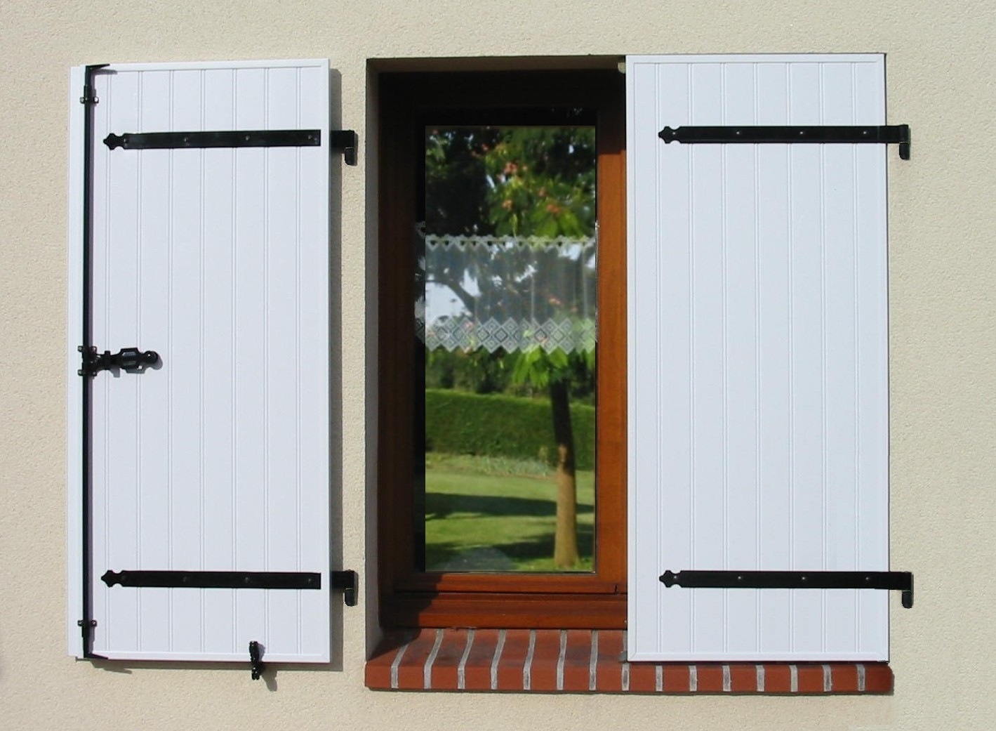 Volets54900446efaac