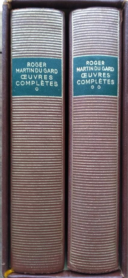 Volumes 113 et 114 de Roger Martin du Gard dans la Bibliothèque de la Pléiade.