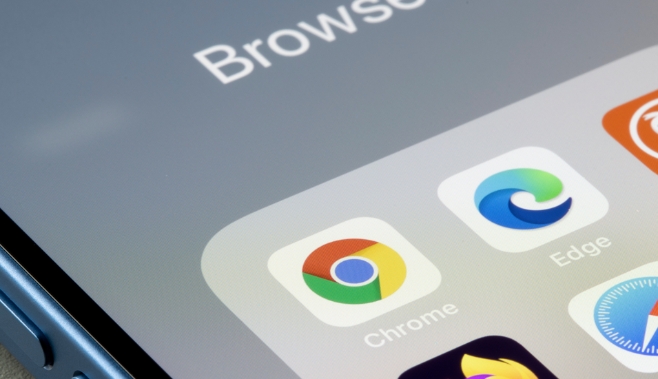 Pourquoi l'arrivée de Chrome 100 et Firefox 100 fait trembler Internet