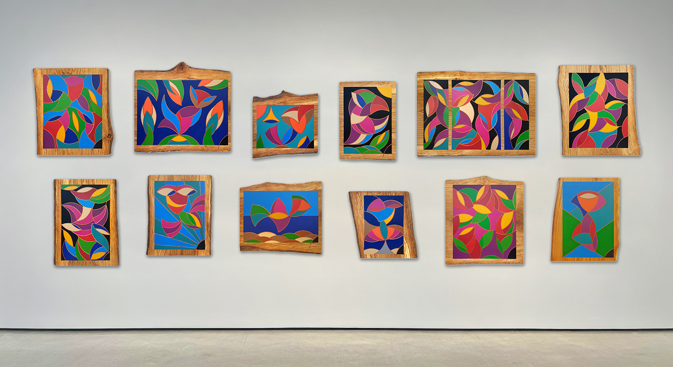 Série de tableaux de la collection Abstraktica exposés en galerie. Art contemporain géométrique et abstrait signé David Vereecken Selestica.
