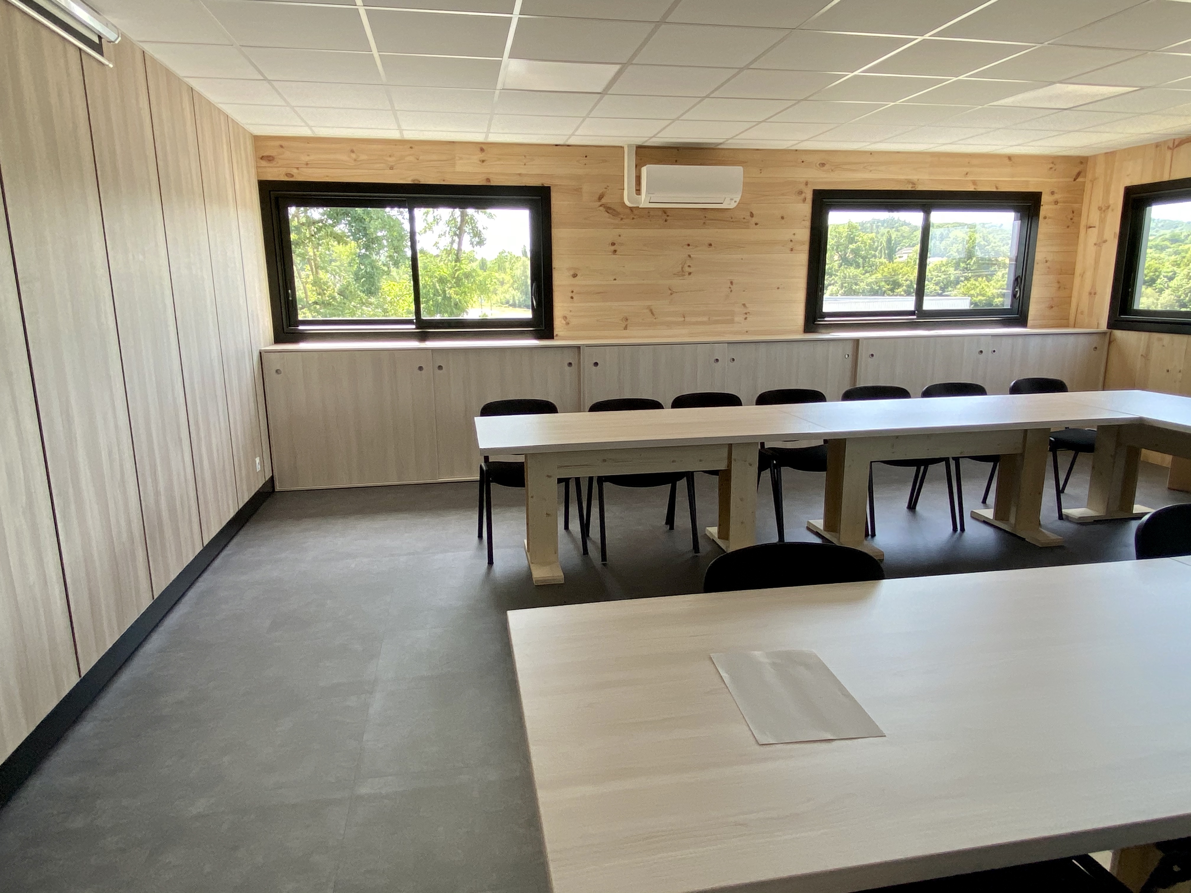 Agencement-interieur-aluminium-Bouysse