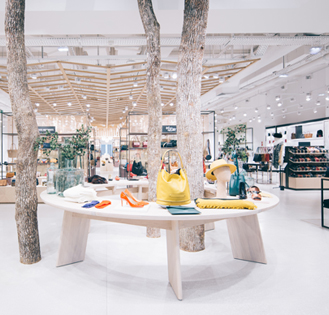 Magasin mobilier maroquinerie bois sur mesure bouysse
