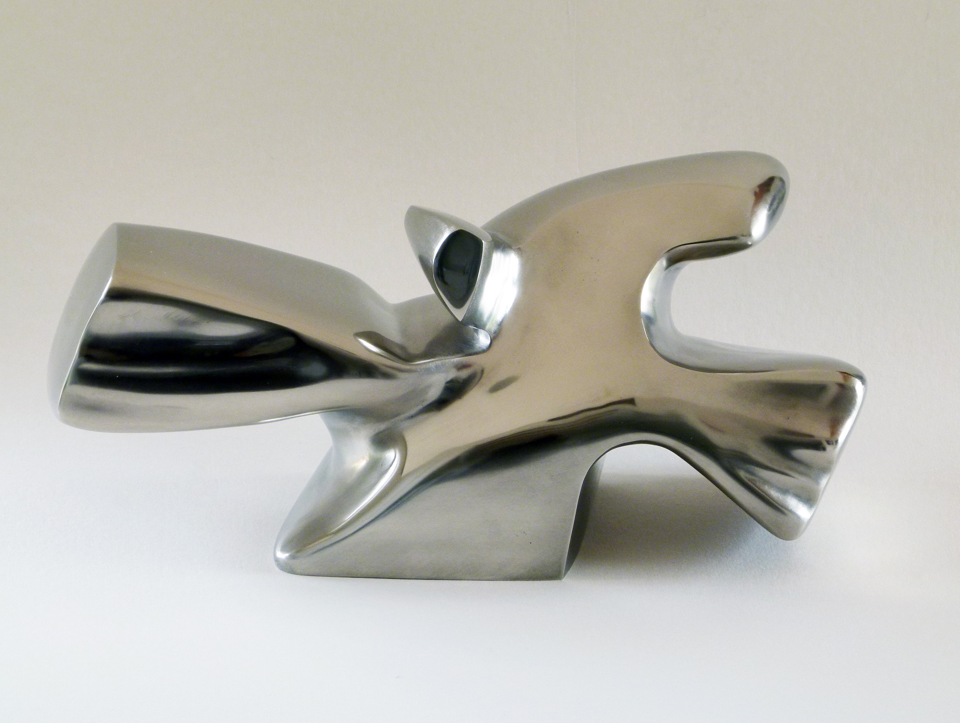 L1050225 l oiseau enclume bronze blanc 40x20x16 copie