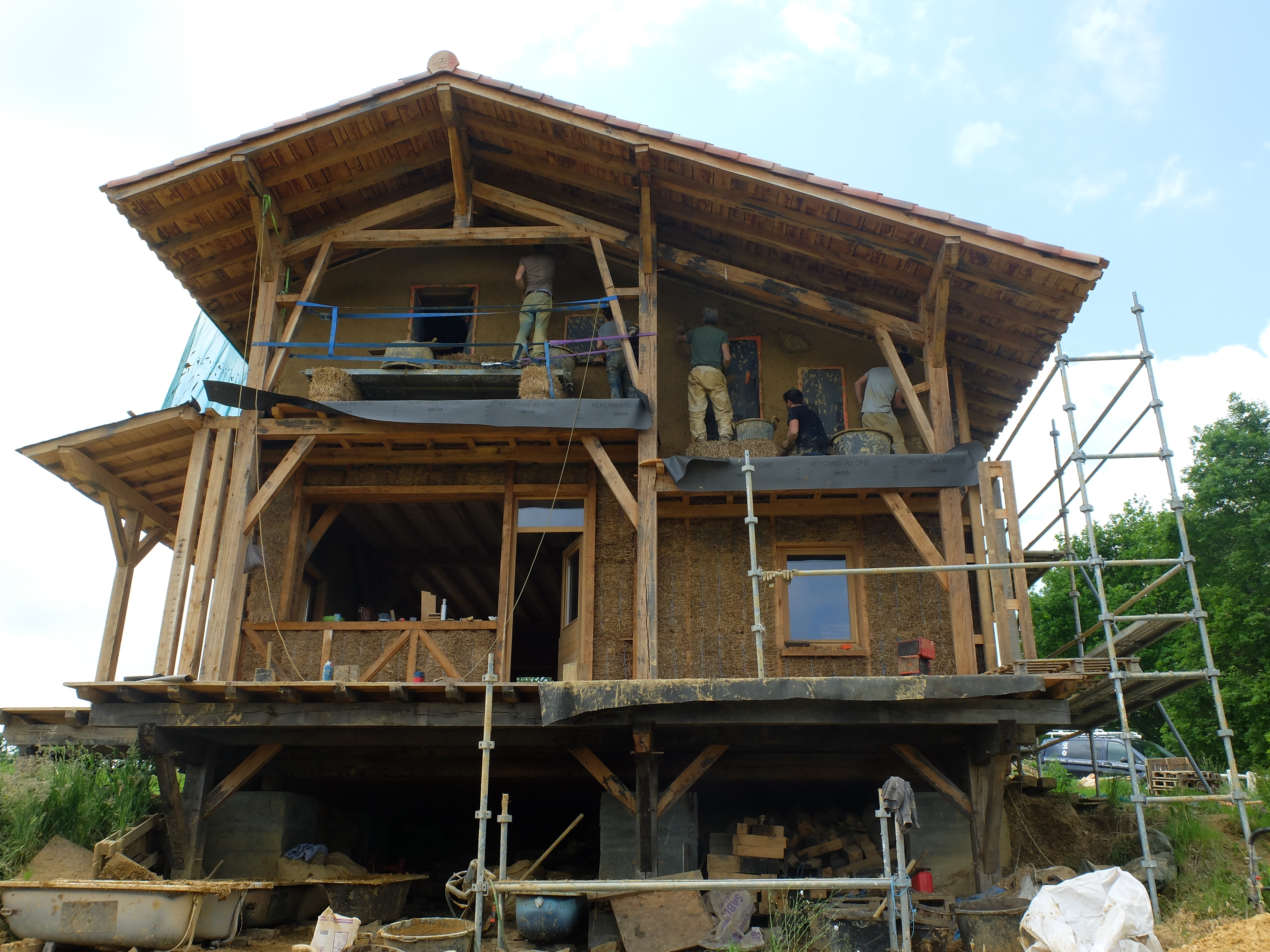 Enduit maison paille