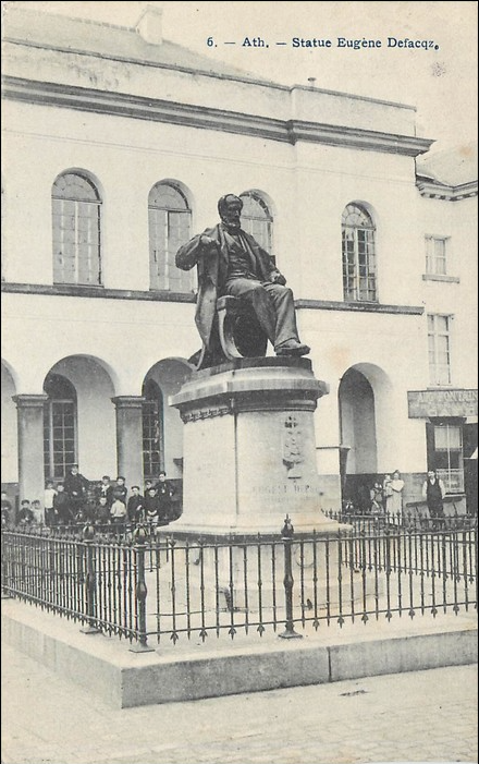Statue