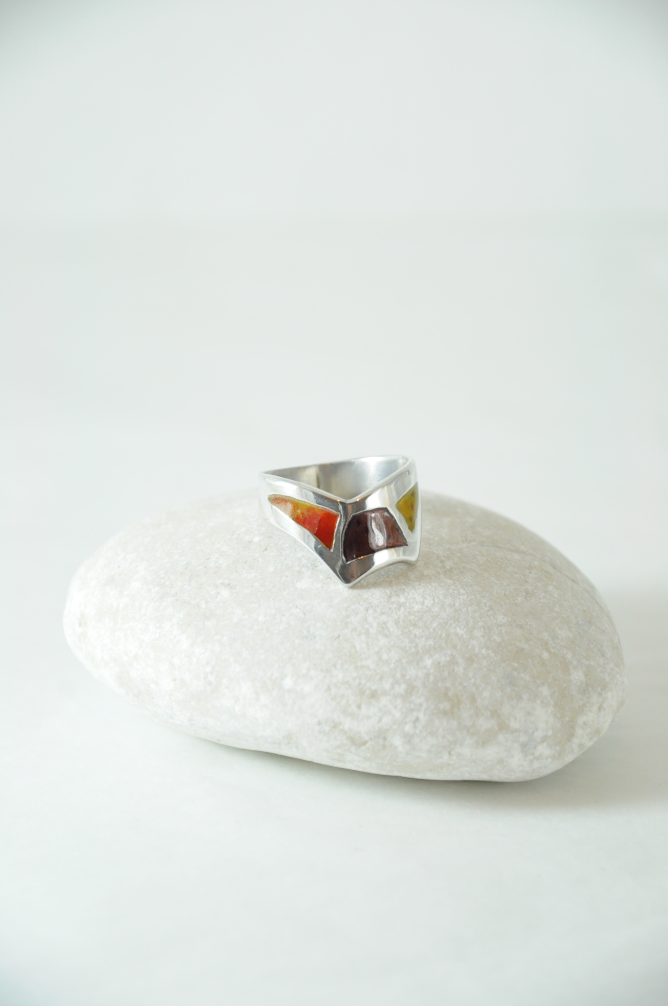 Bague en argent rouge marron