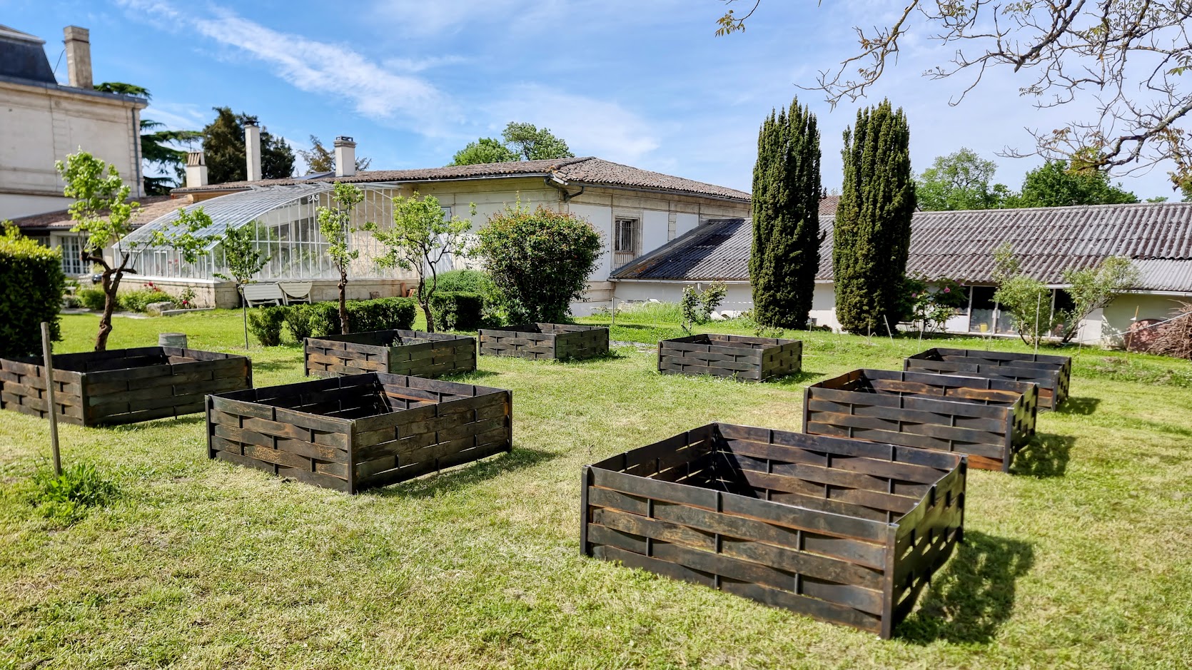 Jardiniere-corten