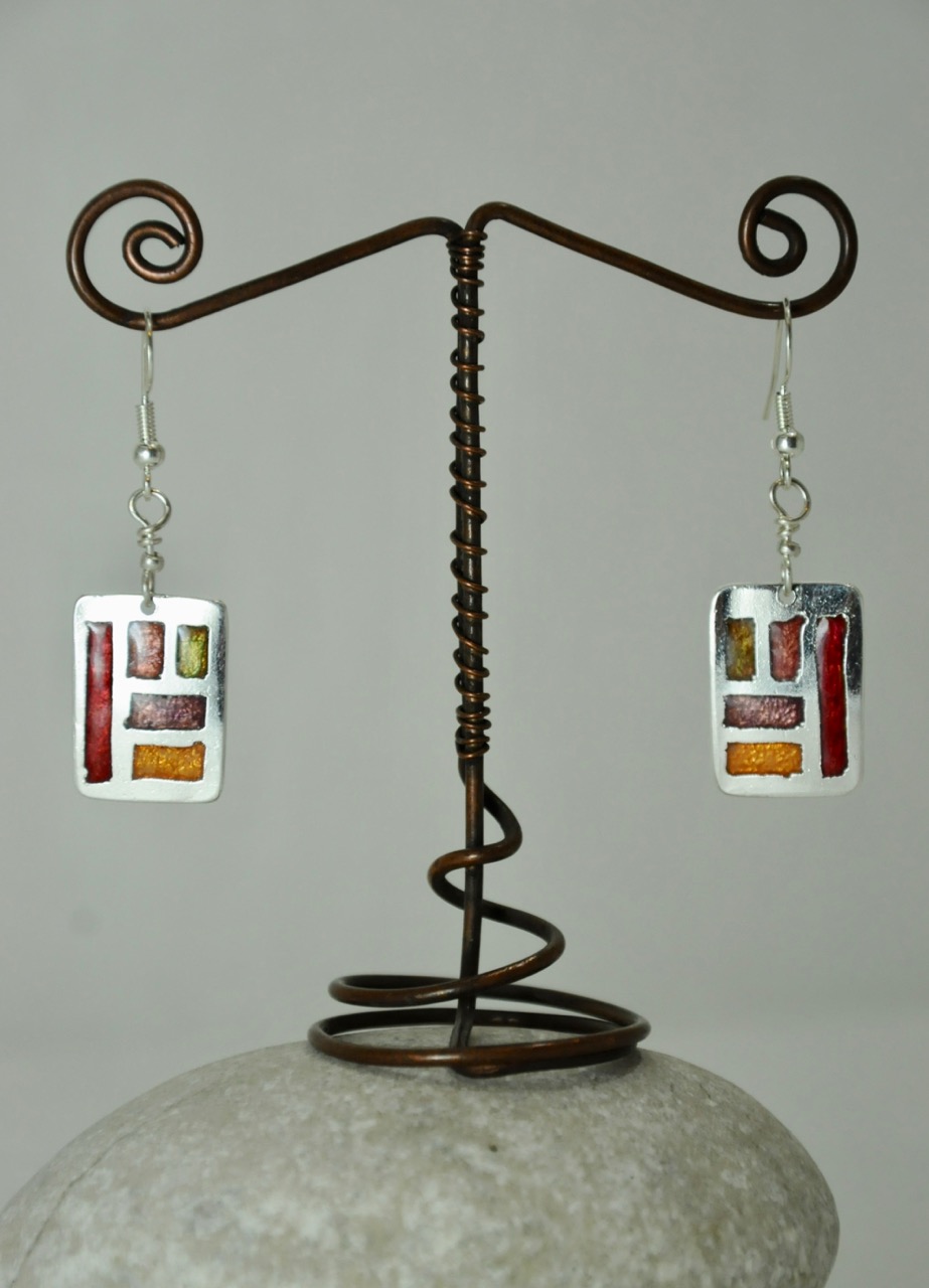 n°19-Boucles métal carrés rouge 23€