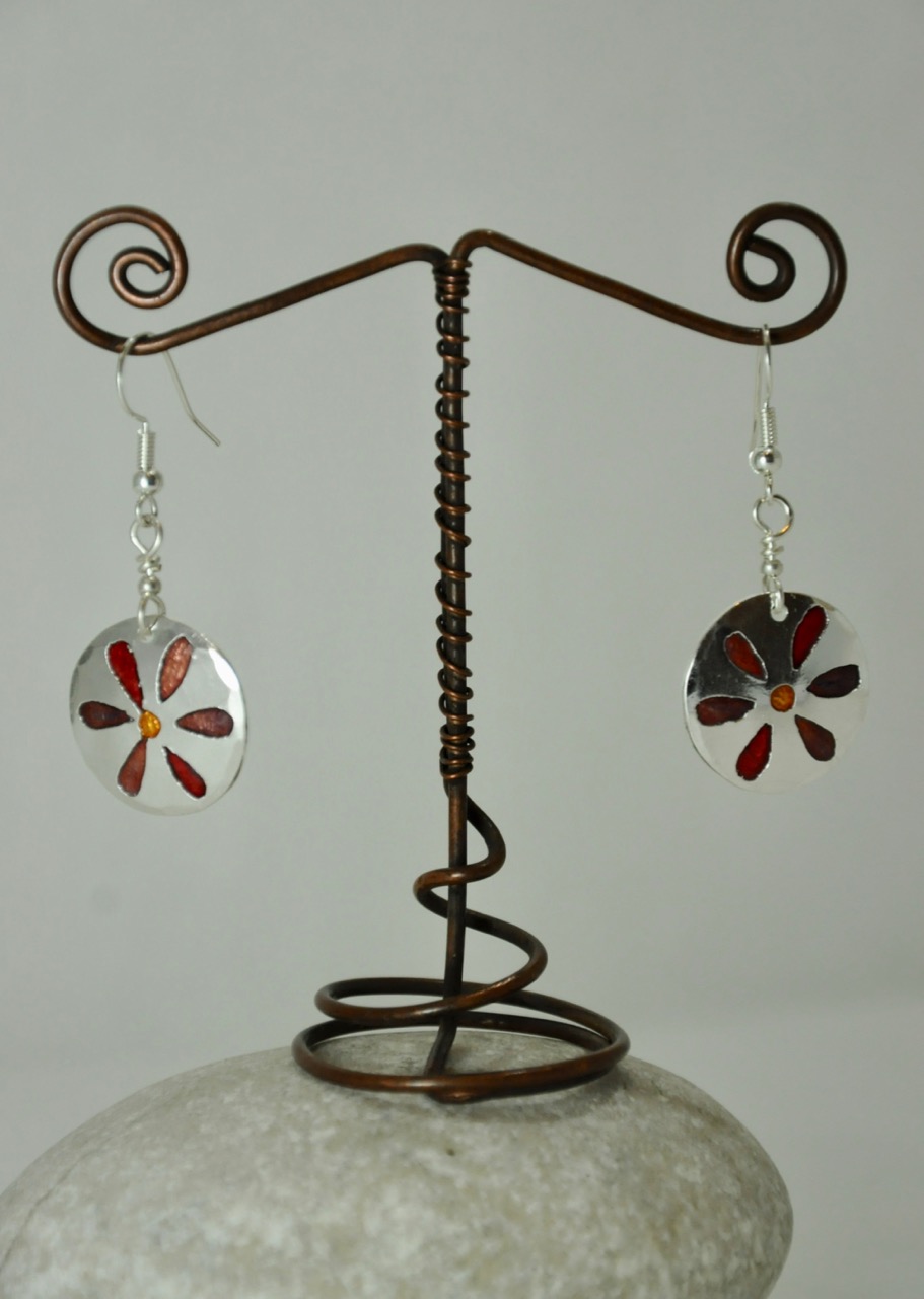 n°21-Boucles métal ronde rouge 23€
